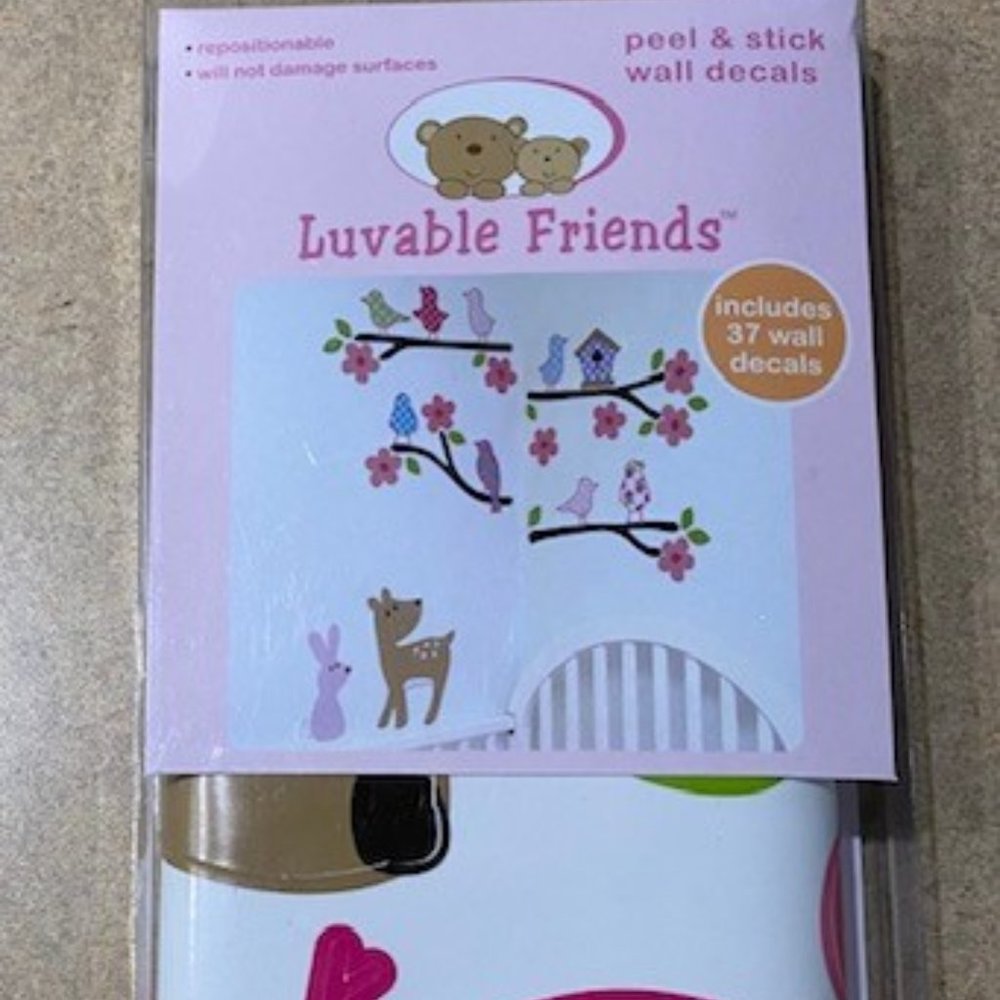 LUVABLE FRIENDS  Tree Peel & Stick Wall Decals NIB